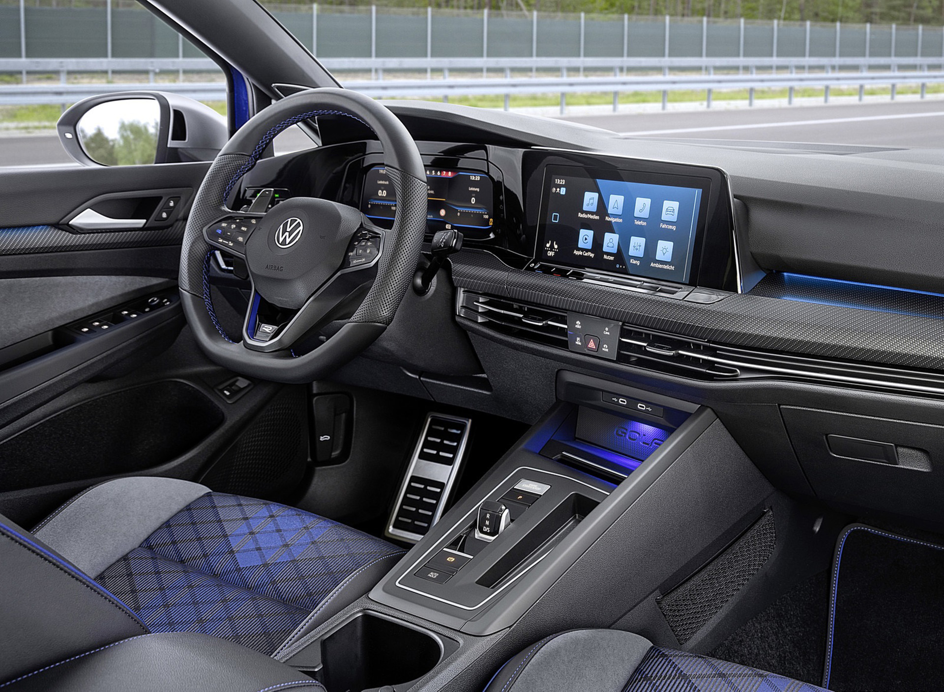 Download 2022 Volkswagen Golf R Estate - Interior HD Wallpaper 1920x1409 #40