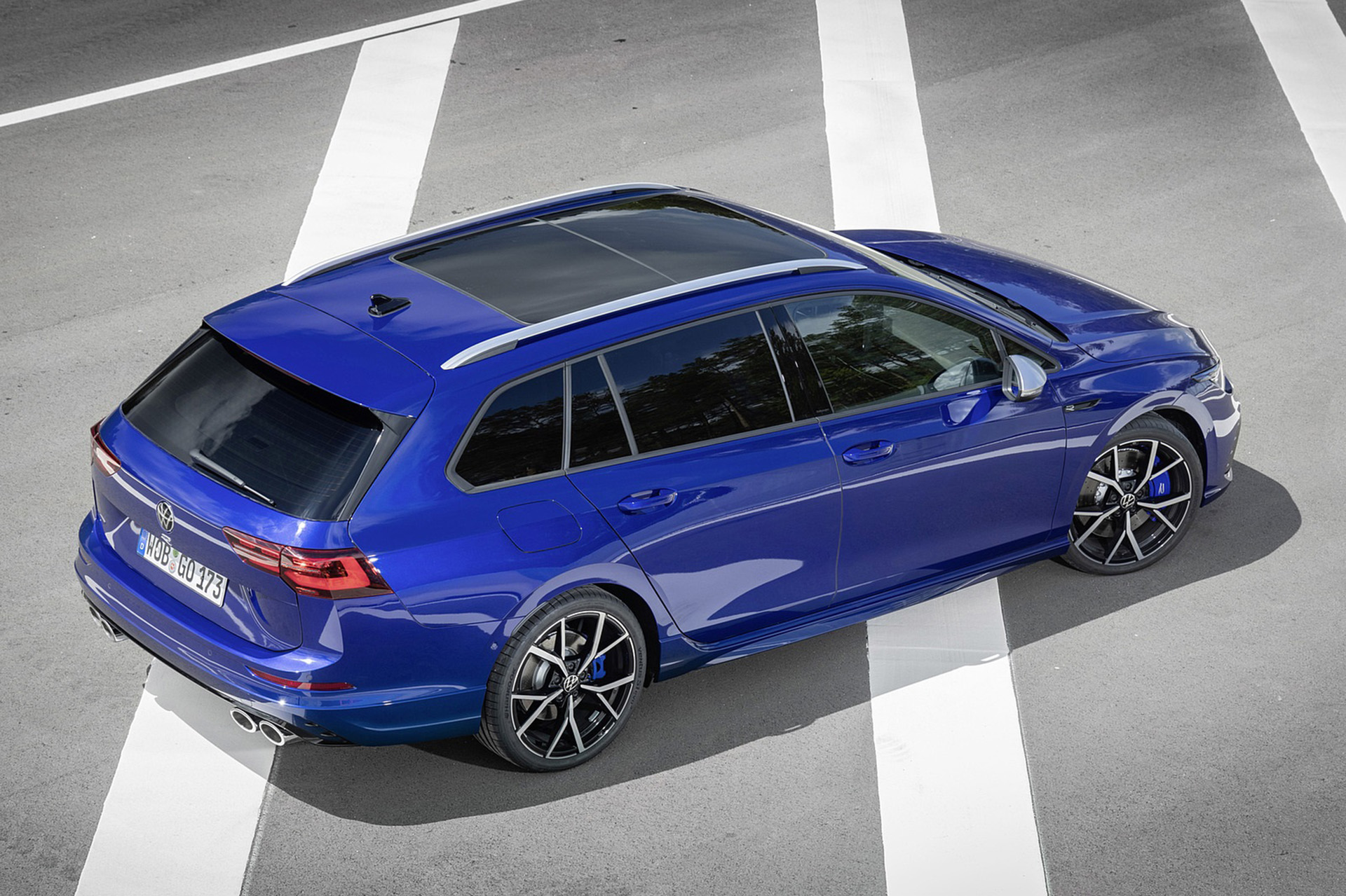 Download 2022 Volkswagen Golf R Estate - Rear Three-Quarter HD Wallpaper 1920x1279 #34
