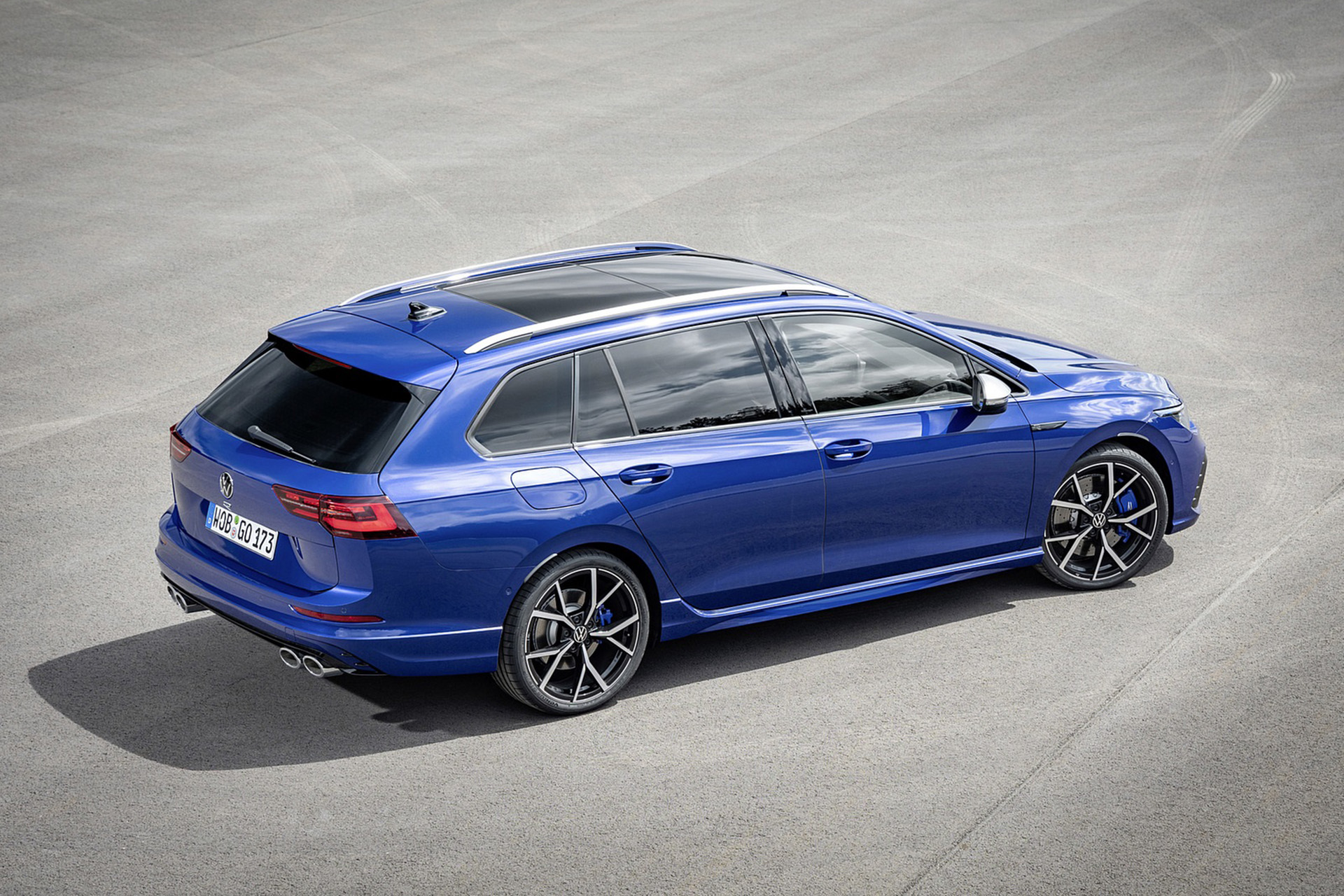 Download 2022 Volkswagen Golf R Estate - Rear Three-Quarter HD Wallpaper 1920x1280 #35