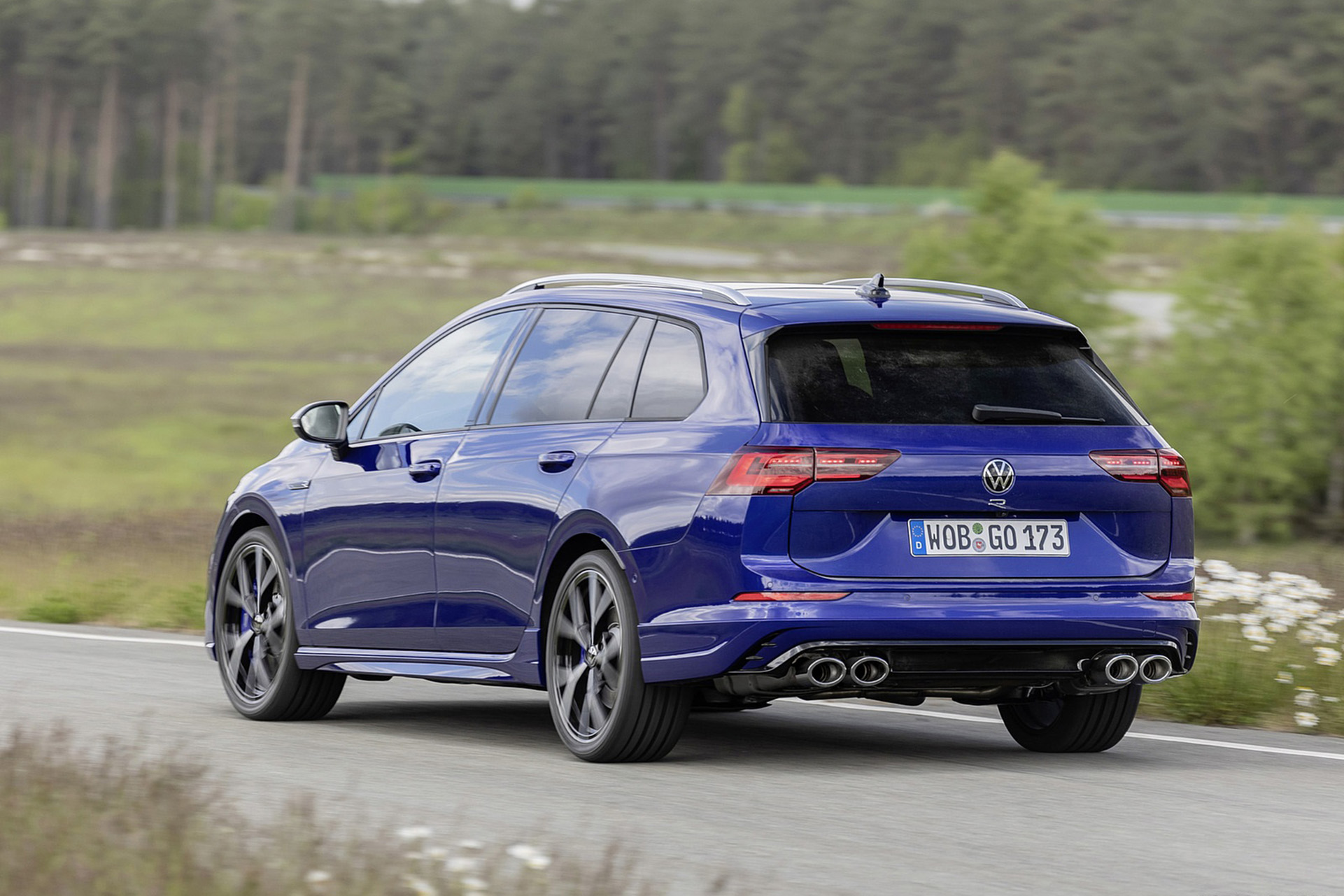 Download 2022 Volkswagen Golf R Estate - Rear Three-Quarter HD Wallpaper 1921x1281 #24