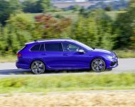 2022 Volkswagen Golf R Estate - Side Wallpaper 190x150