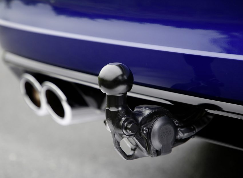 2022 Volkswagen Golf R Estate - Trailer Hitch Wallpaper 850x624 #19