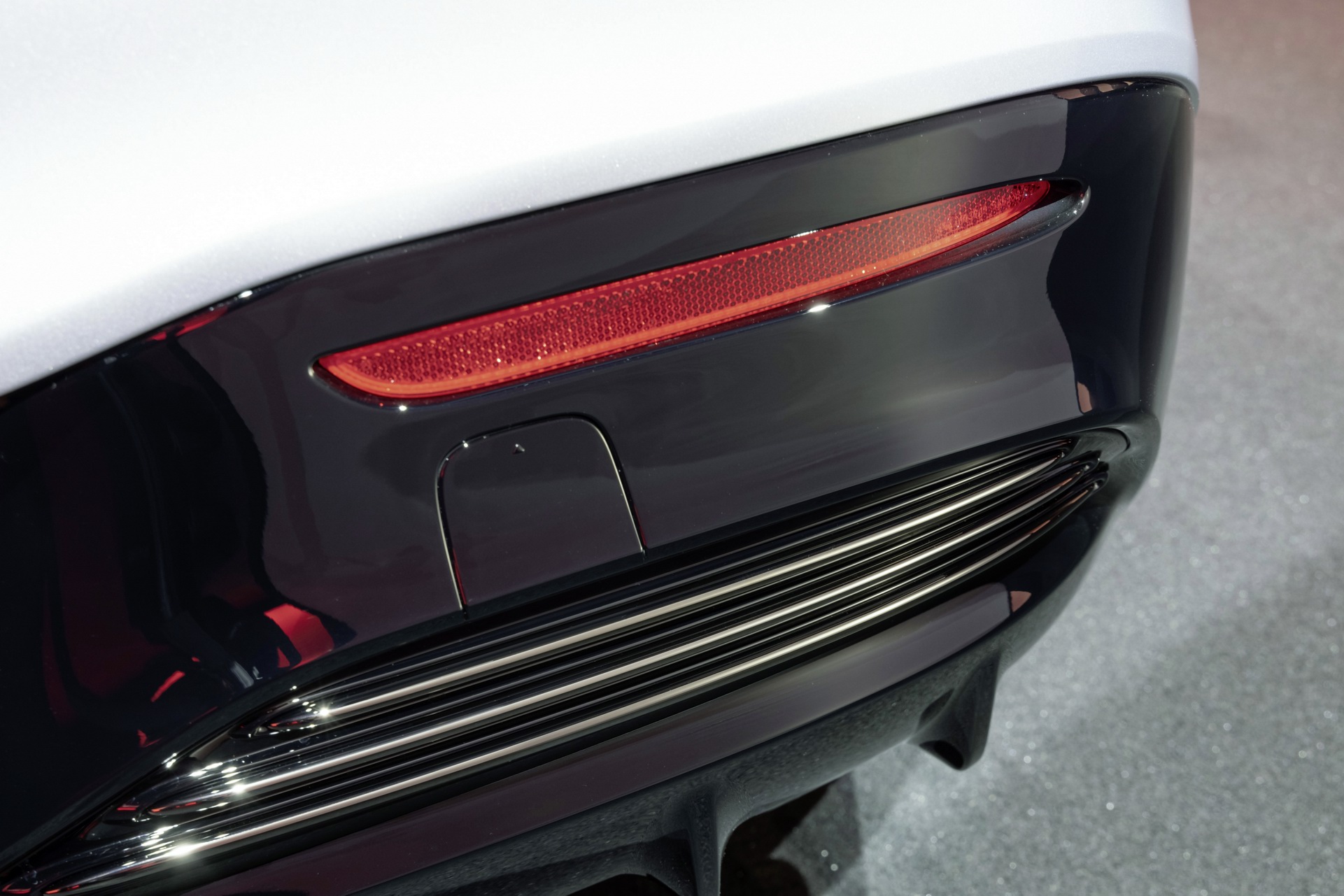 Download 2023 Mercedes-AMG EQS 53 4MATIC+ - Detail HD Wallpaper 1921x1281 #51