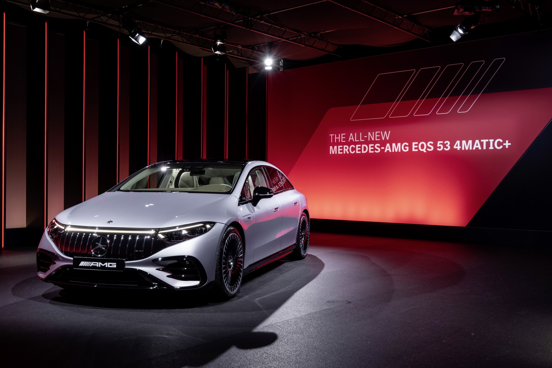 Download 2023 Mercedes-AMG EQS 53 4MATIC+ - Front Three-Quarter HD Wallpaper 1921x1281 #31