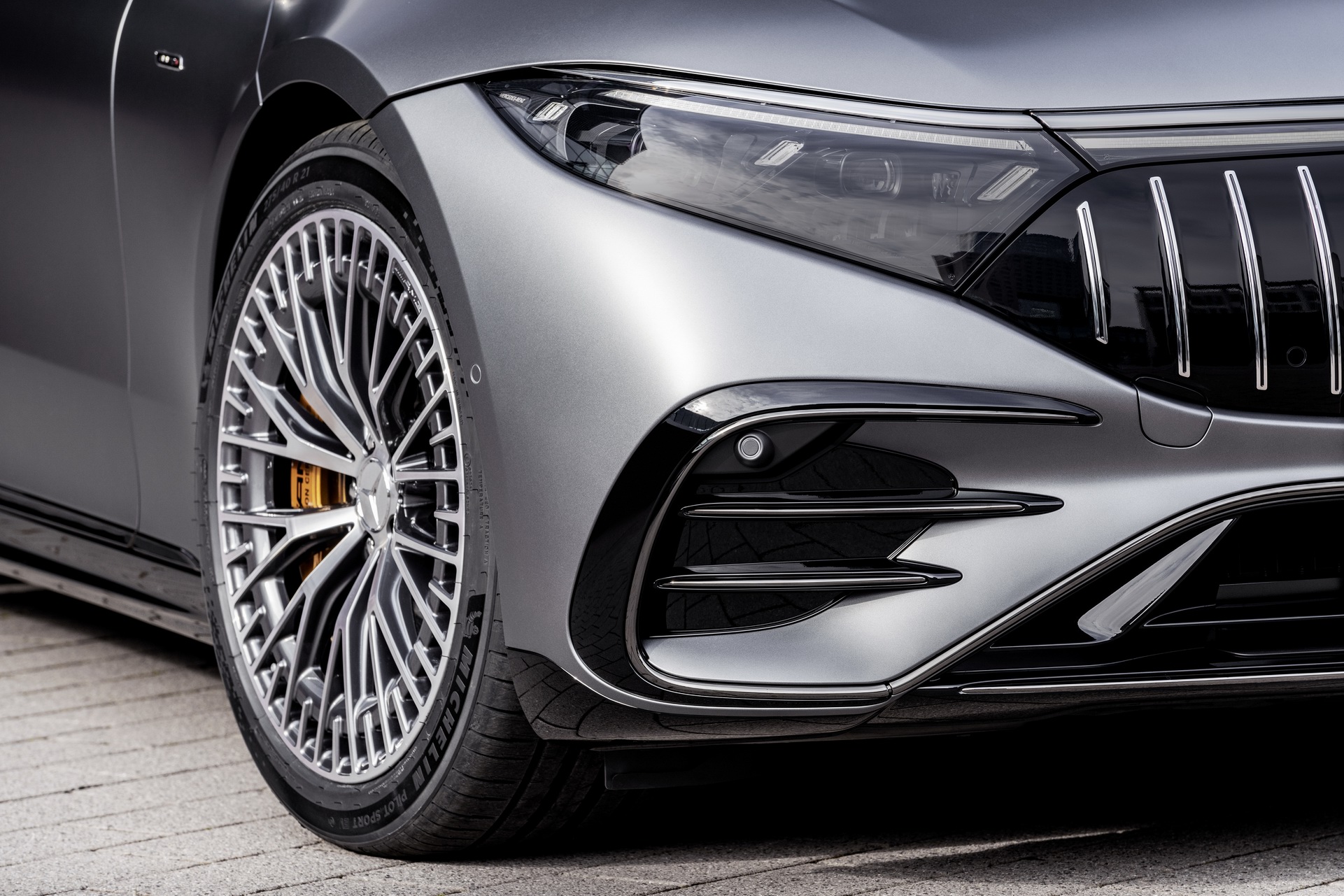 Download 2023 Mercedes-AMG EQS 53 4MATIC+ - Headlight HD Wallpaper 1921x1281 #20