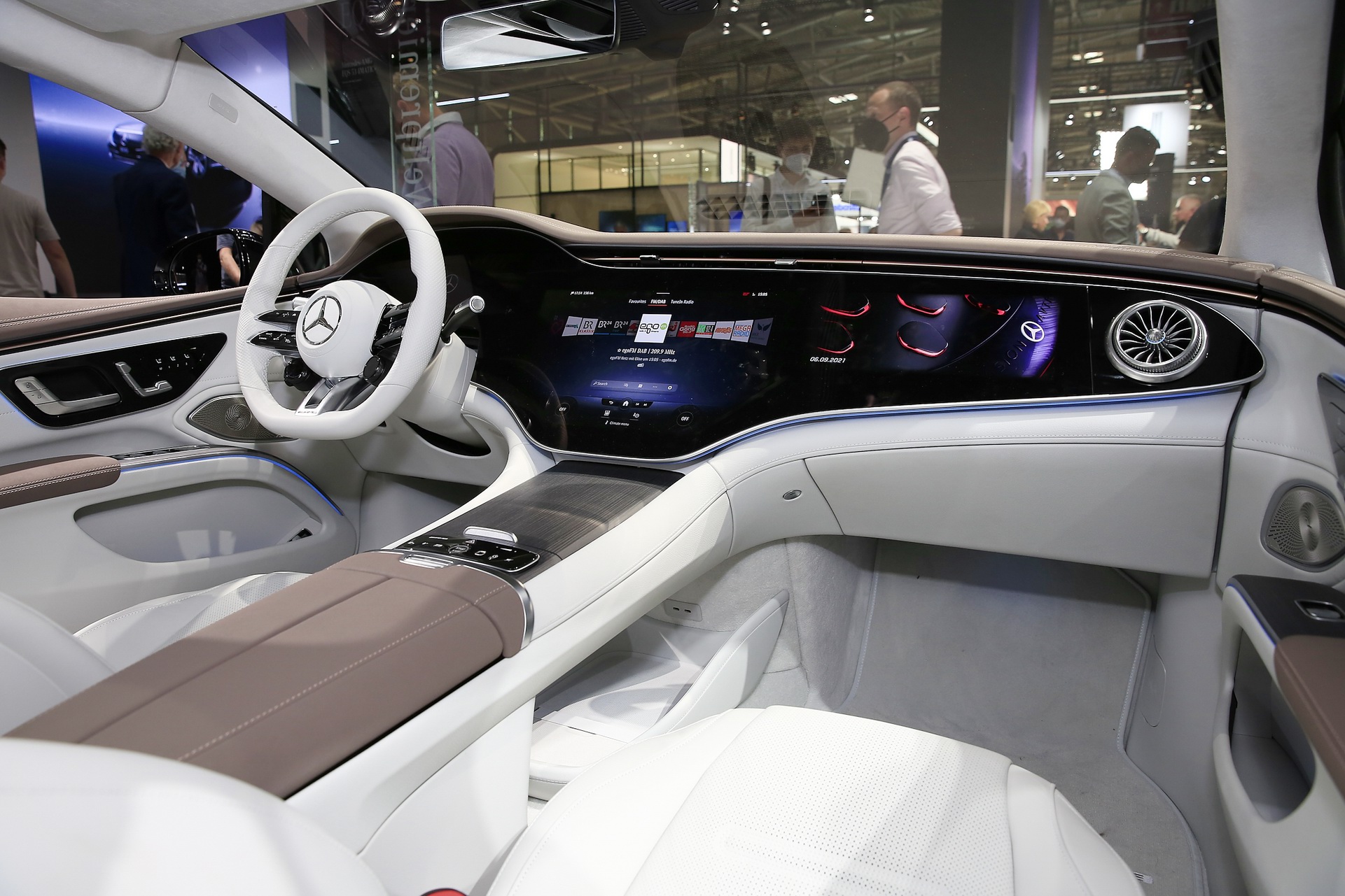 Download 2023 Mercedes-AMG EQS 53 4MATIC+ - Interior HD Wallpaper 1921x1281 #64