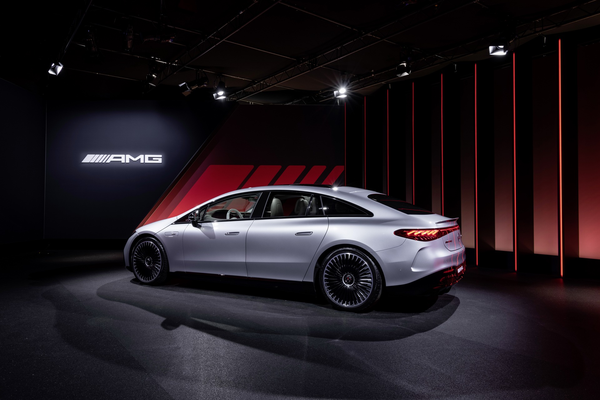 Download 2023 Mercedes-AMG EQS 53 4MATIC+ - Side HD Wallpaper 1921x1281 #42