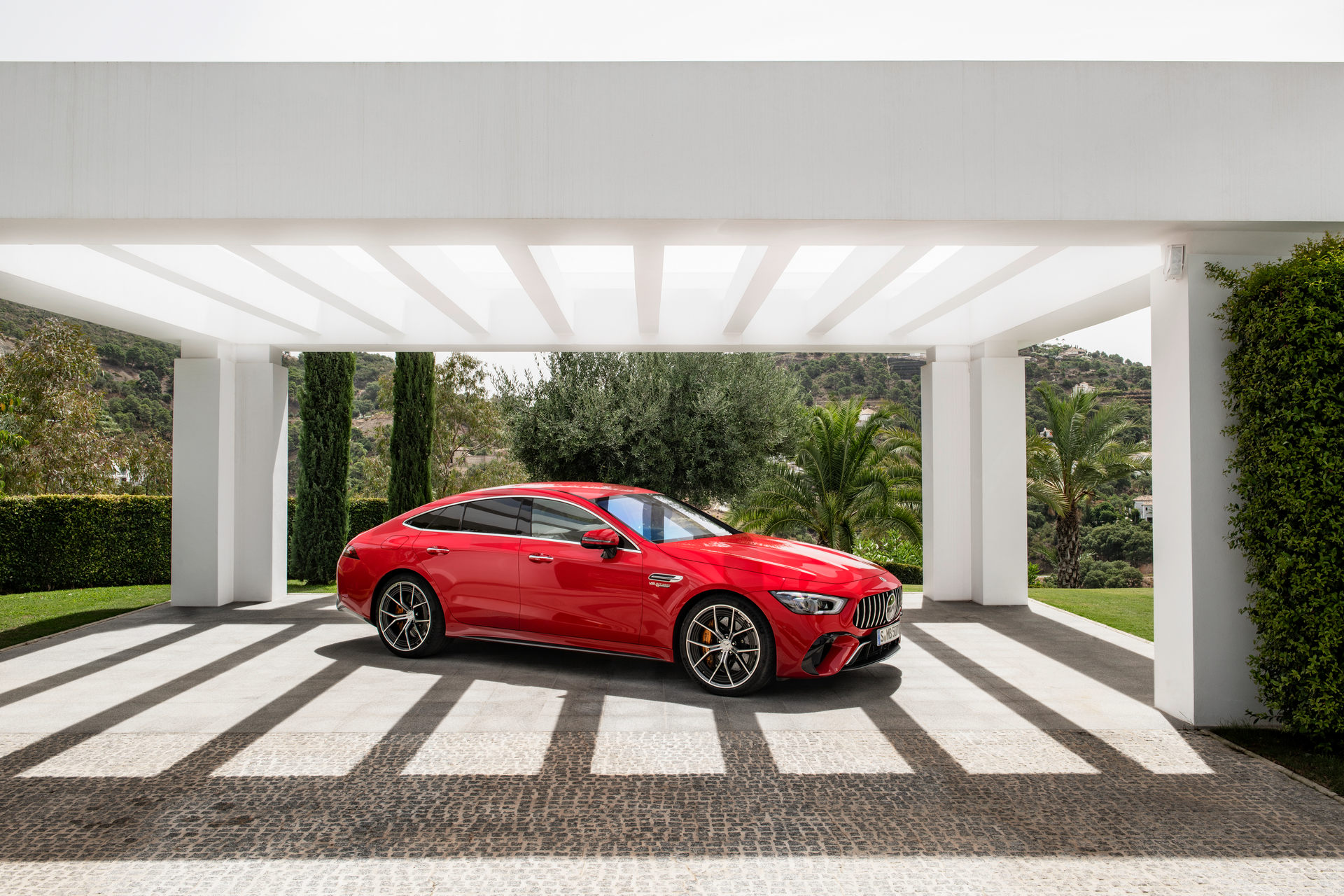 Download 2023 Mercedes-AMG GT 63 S E Performance 4-Door - Front Three-Quarter HD Wallpaper 1920x1280 #22