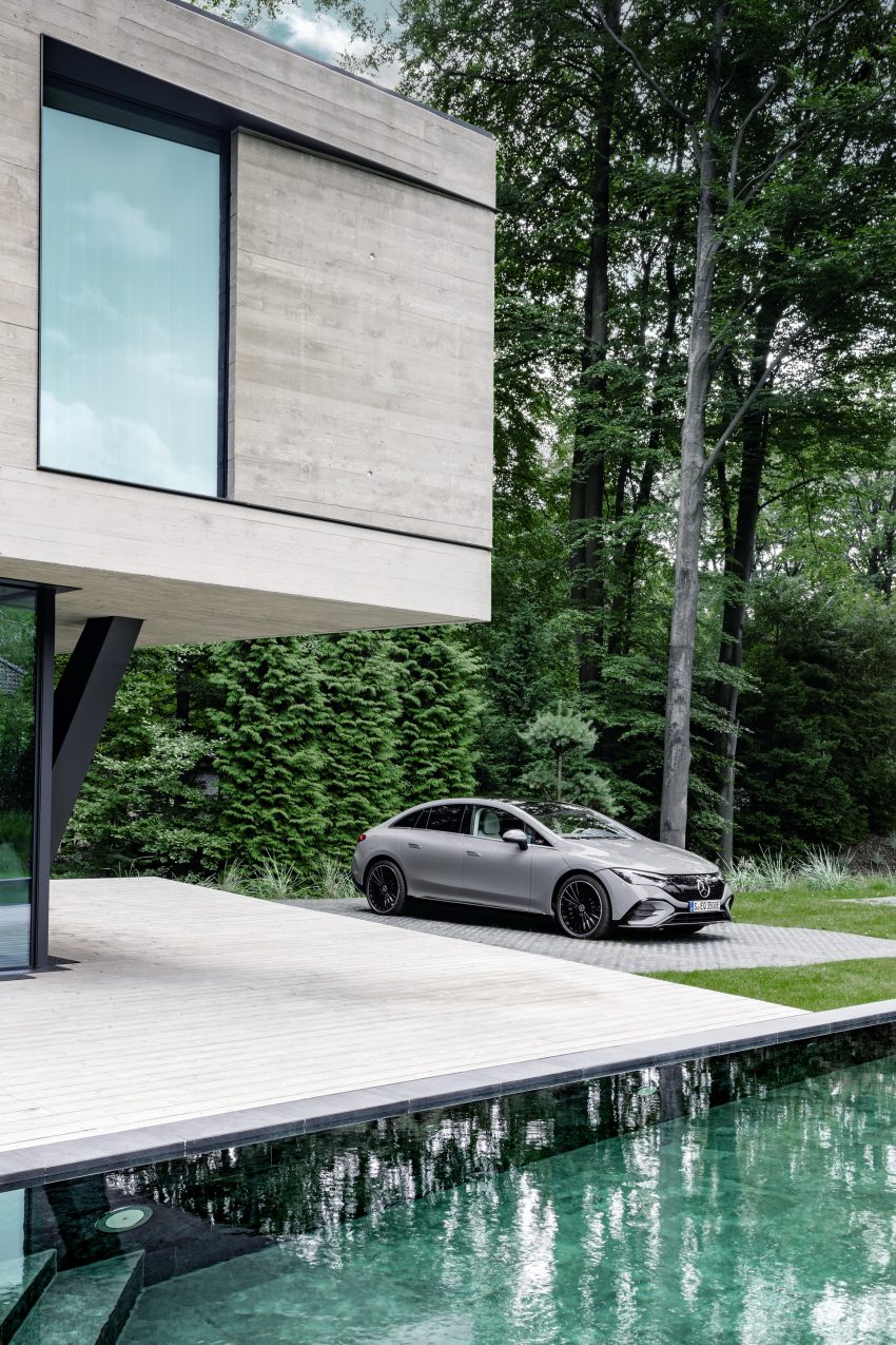 2023 Mercedes-Benz EQE 350 Edition 1 AMG Line - Front Three-Quarter Phone Wallpaper 850x1275 #19