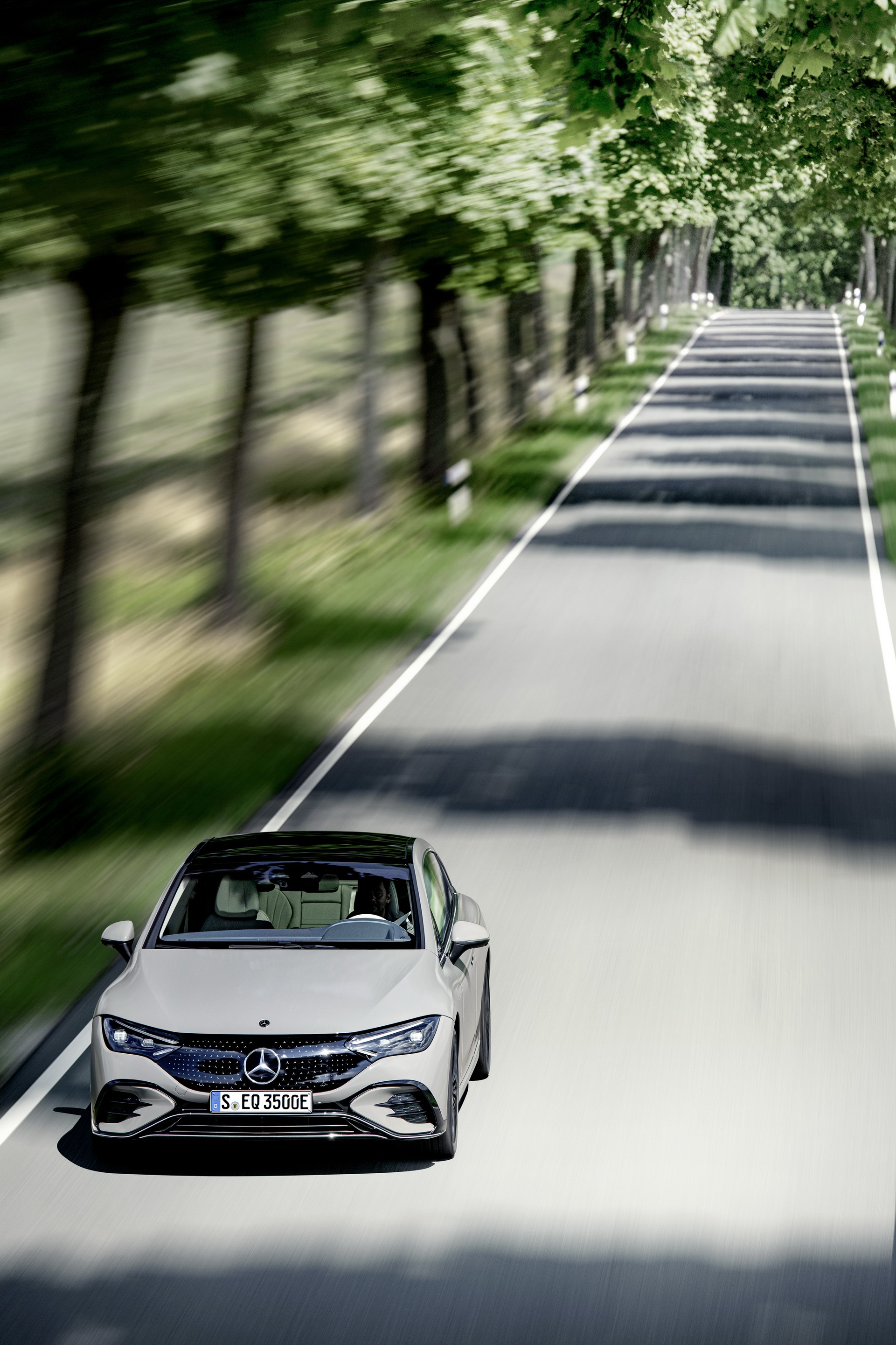 Download 2023 Mercedes-Benz EQE 350 Edition 1 AMG Line - Front HD Phone Wallpaper 1921x2882 #10