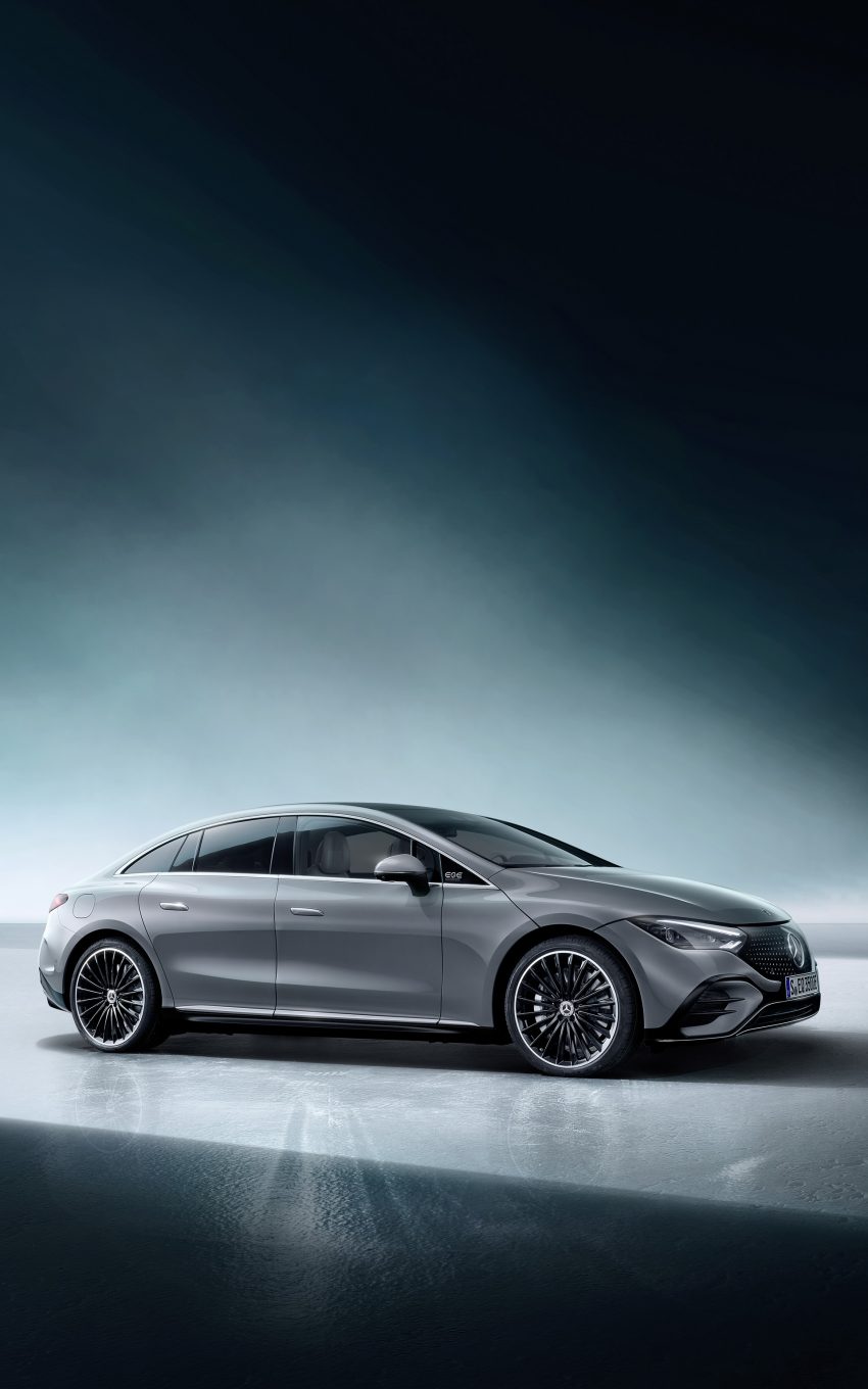 2023 Mercedes-Benz EQE 350 Edition 1 AMG Line - Side Phone Wallpaper 850x1360 #67