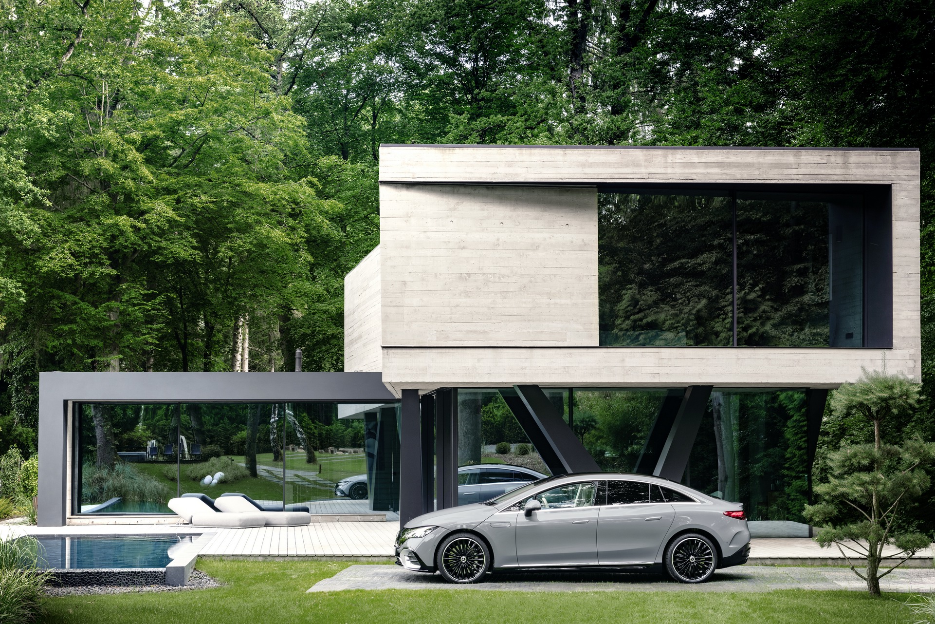 Download 2023 Mercedes-Benz EQE 350 Edition 1 AMG Line - Side HD Wallpaper 1921x1281 #24