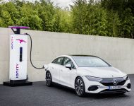 2023 Mercedes-Benz EQE 350 Electric Art Line - Charging Wallpaper 190x150