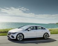 2023 Mercedes-Benz EQE 350 Electric Art Line - Front Three-Quarter Wallpaper 190x150