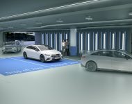 2023 Mercedes-Benz EQE - Front Three-Quarter Wallpaper 190x150