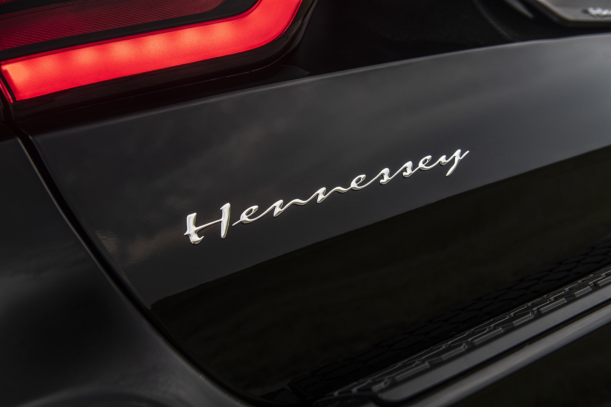 Download 2021 Hennessey Dodge Durango SRT Hellcat HPE1000 - Badge HD Wallpaper 2000x1333 #16