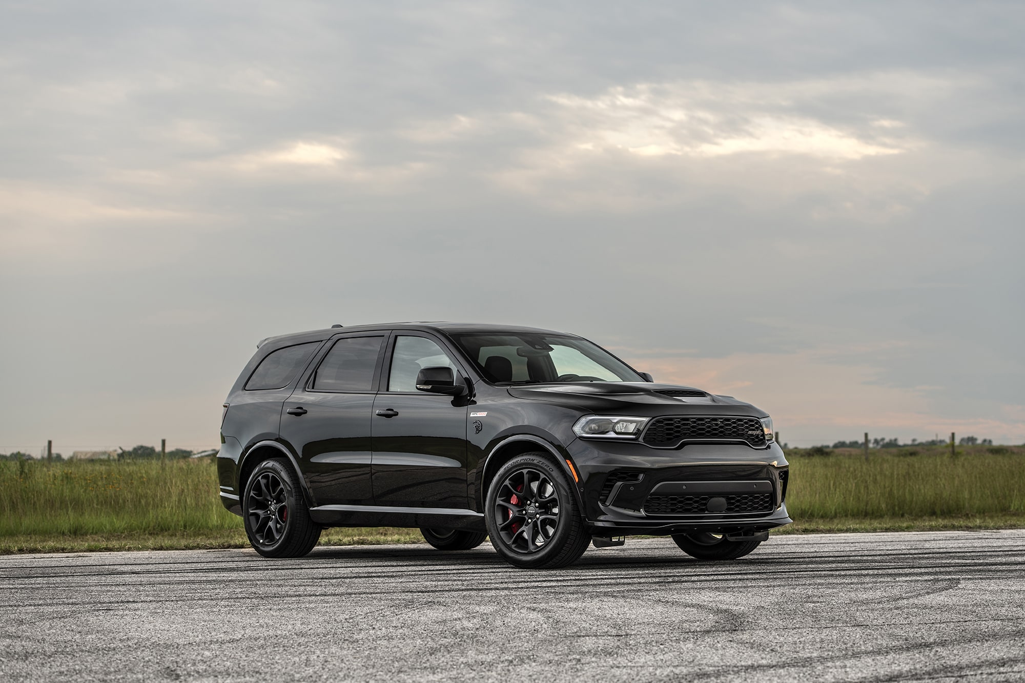 Download 2021 Hennessey Dodge Durango SRT Hellcat HPE1000 - Front Three-Quarter HD Wallpaper 2000x1333 #5