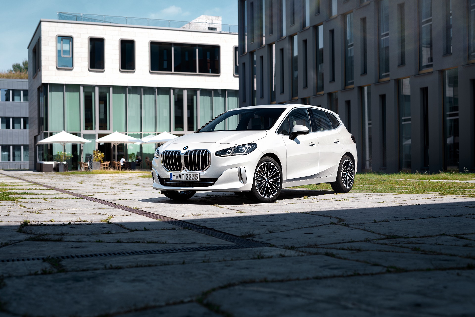 Download 2022 BMW 223i Active Tourer - Front Three-Quarter HD Wallpaper 1920x1280 #15
