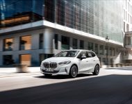 2022 BMW 223i Active Tourer - Front Three-Quarter Wallpaper 190x150