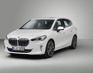2022 BMW 223i Active Tourer - Front Three-Quarter Wallpaper 190x150