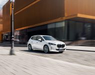 2022 BMW 223i Active Tourer - Front Three-Quarter Wallpaper 190x150