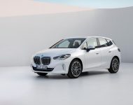 2022 BMW 223i Active Tourer - Front Three-Quarter Wallpaper 190x150