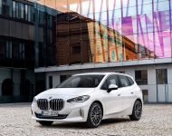 2022 BMW 223i Active Tourer - Front Three-Quarter Wallpaper 190x150
