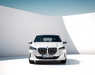 2022 BMW 223i Active Tourer - Front Wallpaper 190x150