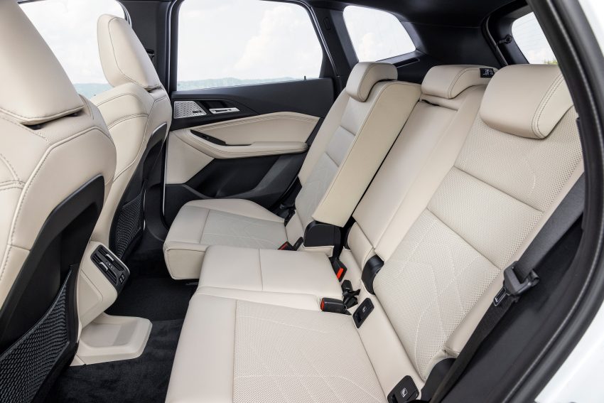 2022 BMW 223i Active Tourer - Interior, Rear Seats Wallpaper 850x567 #57