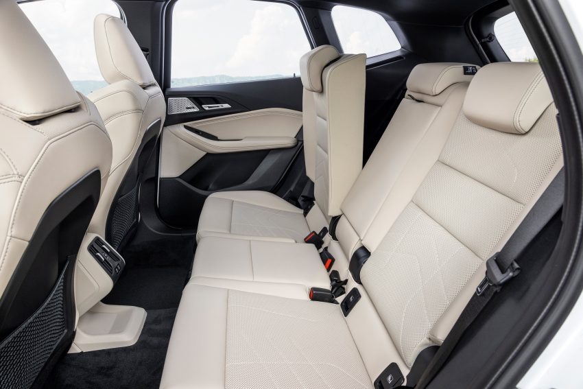 2022 BMW 223i Active Tourer - Interior, Rear Seats Wallpaper 850x567 #58