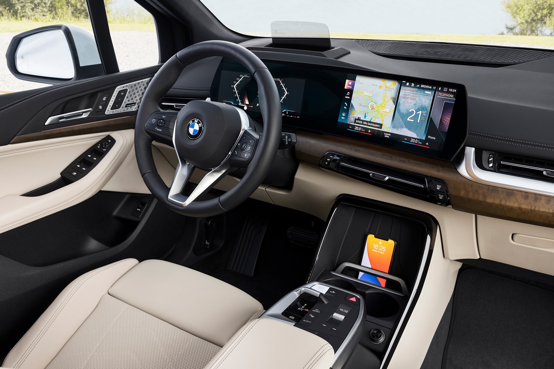 Download 2022 BMW 223i Active Tourer - Interior HD Wallpaper 1920x1280 #46