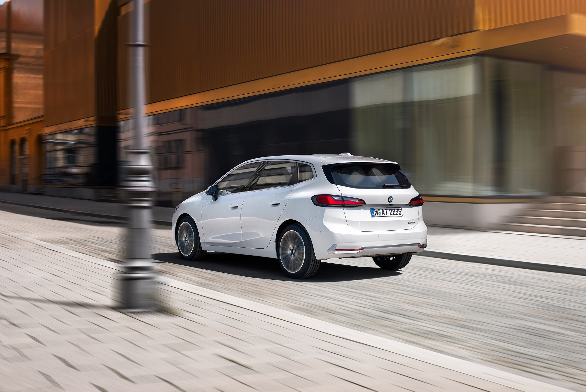 Download 2022 BMW 223i Active Tourer - Rear Three-Quarter HD Wallpaper 1920x1285 #9