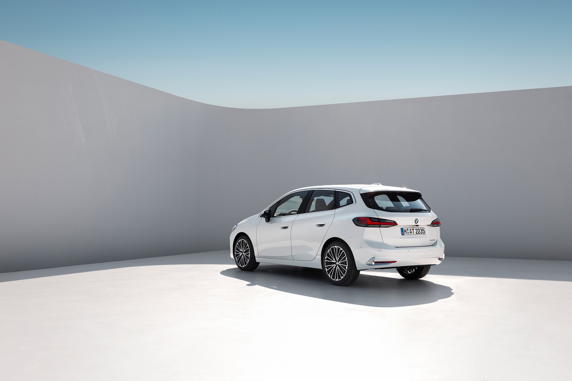 Download 2022 BMW 223i Active Tourer - Rear Three-Quarter HD Wallpaper 1920x1280 #36