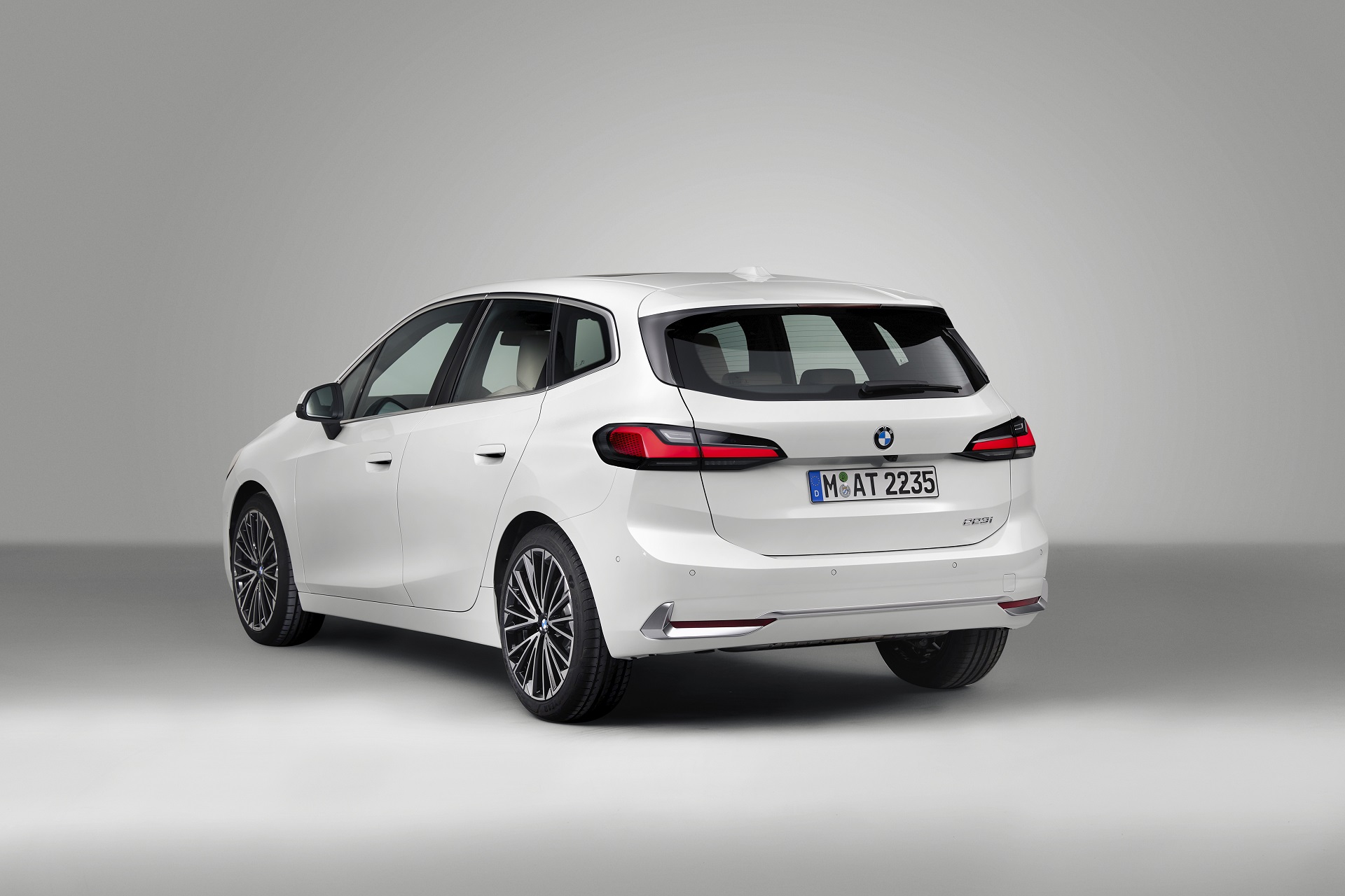 Download 2022 BMW 223i Active Tourer - Rear Three-Quarter HD Wallpaper 1920x1280 #26