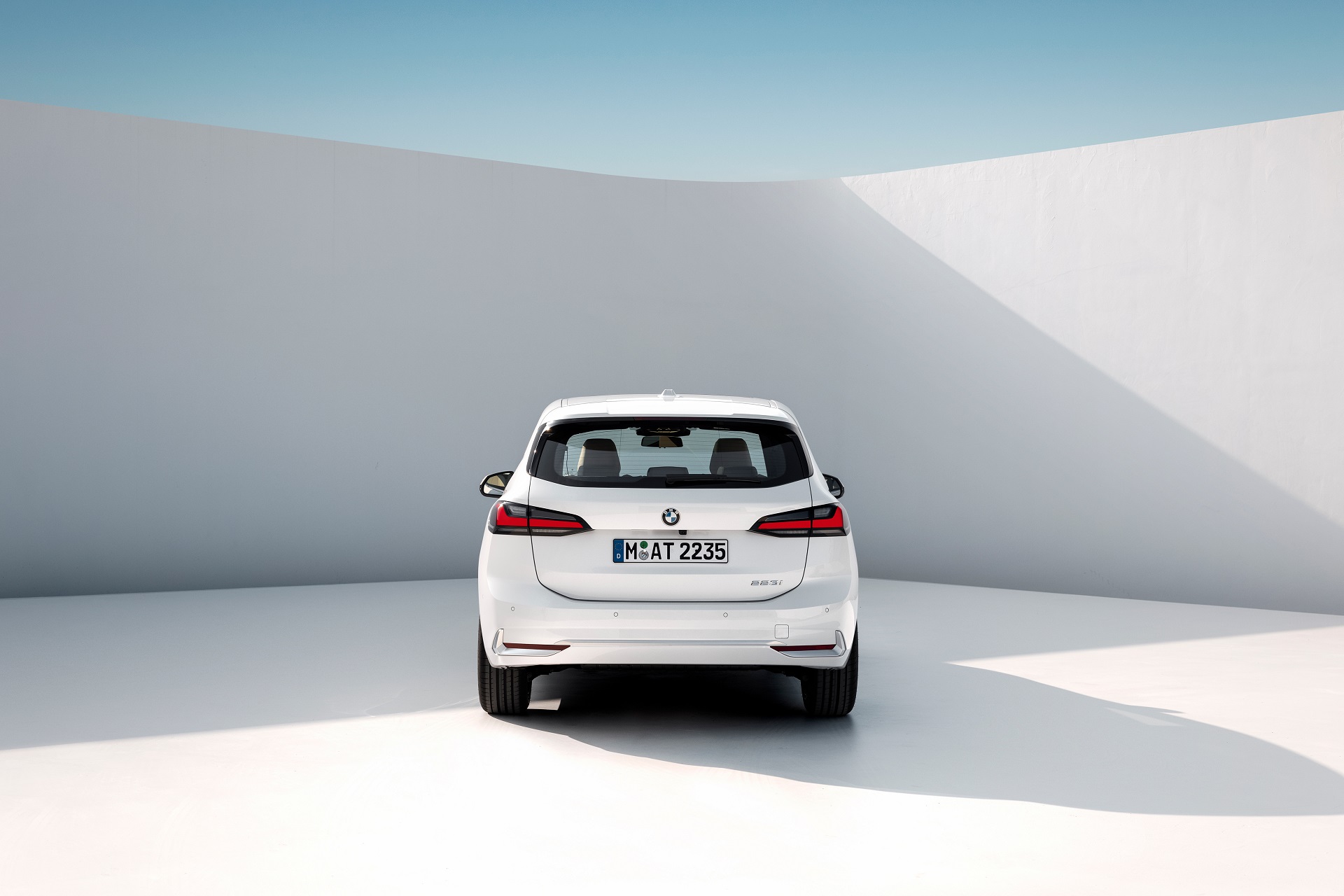 Download 2022 BMW 223i Active Tourer - Rear HD Wallpaper 1920x1280 #37