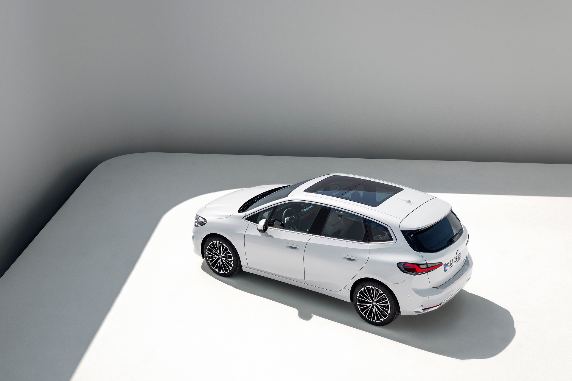 Download 2022 BMW 223i Active Tourer - Top HD Wallpaper 1920x1280 #40