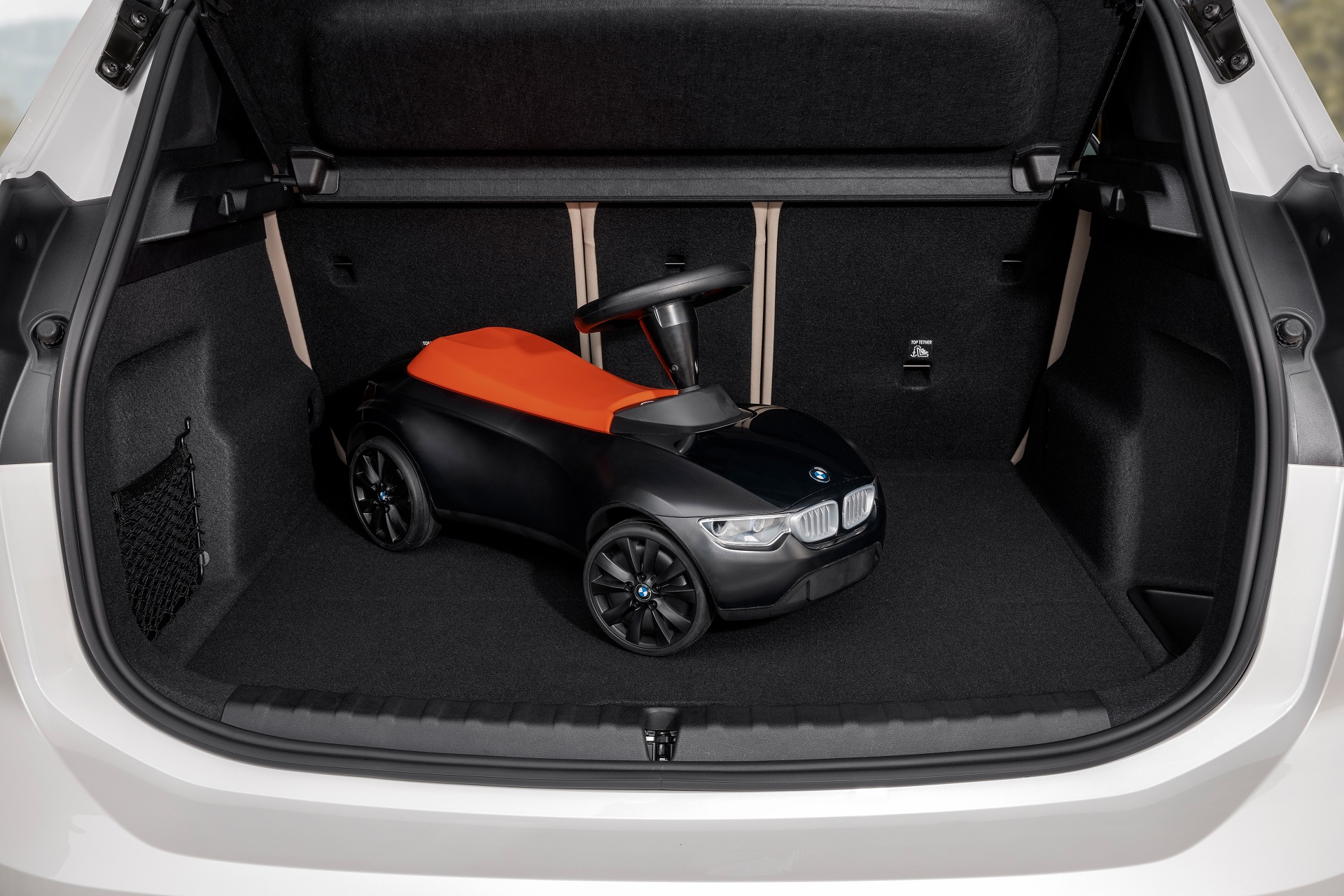 Download 2022 BMW 223i Active Tourer - Trunk HD Wallpaper 1920x1280 #65