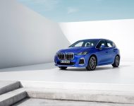 2022 BMW 230e xDrive Active Tourer - Front Three-Quarter Wallpaper 190x150