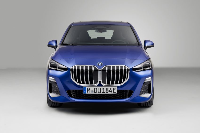 2022 BMW 230e xDrive Active Tourer - Front Wallpaper 850x567 #40