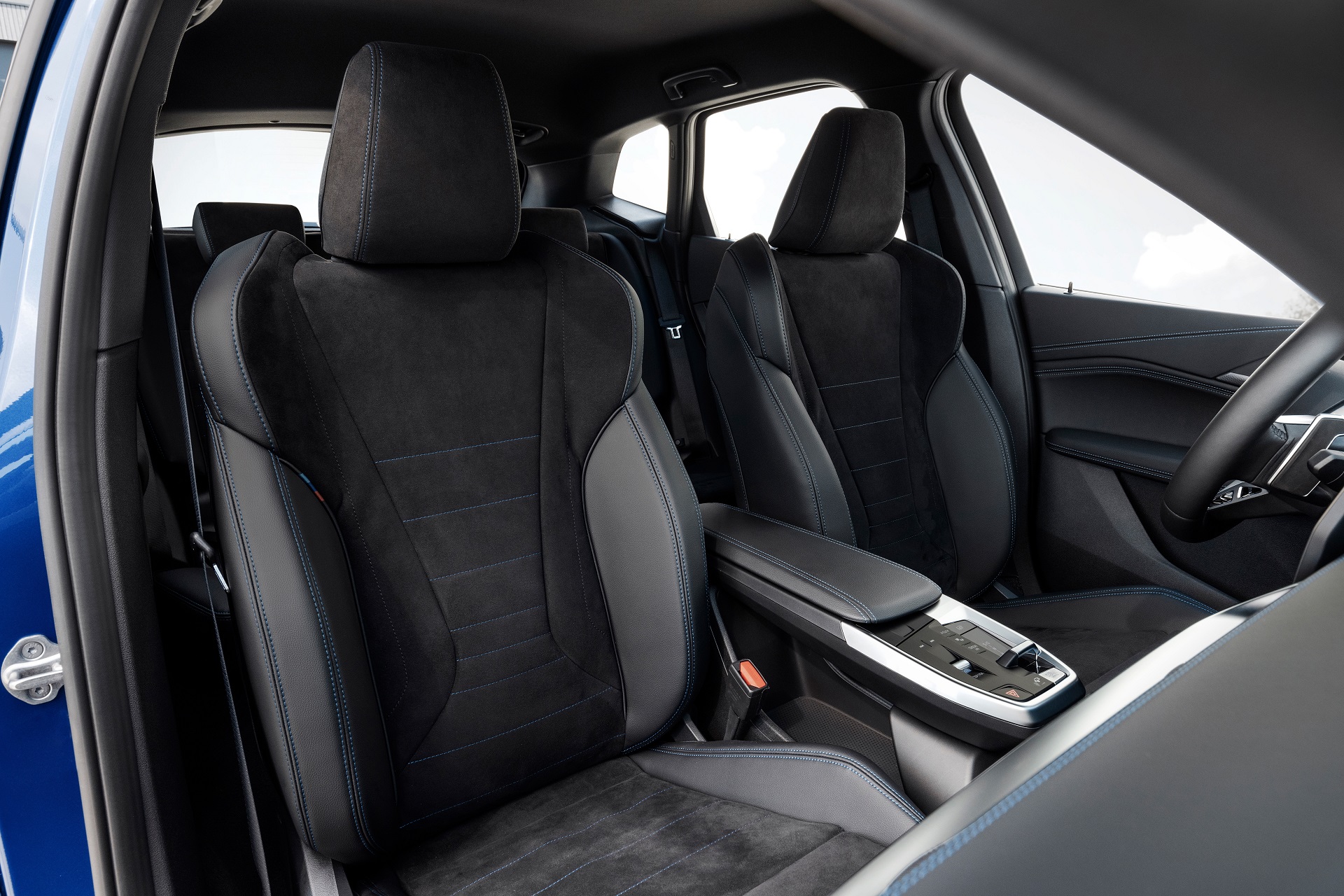 Download 2022 BMW 230e xDrive Active Tourer - Interior, Front Seats HD Wallpaper 1920x1280 #54