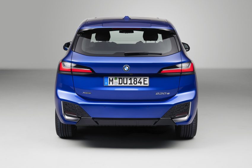 2022 BMW 230e xDrive Active Tourer - Rear Wallpaper 850x567 #42