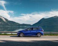 2022 BMW 230e xDrive Active Tourer - Side Wallpaper 190x150