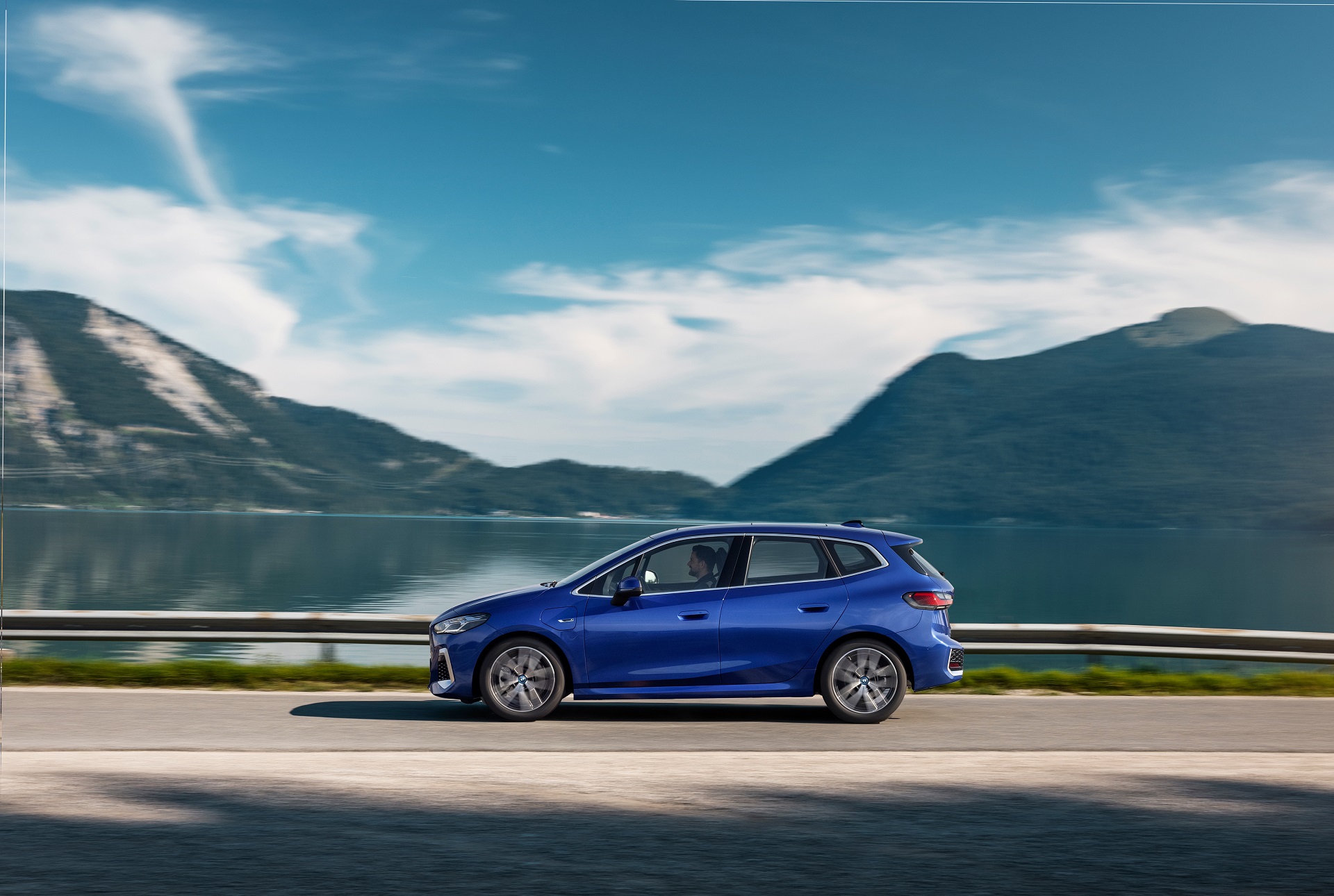 Download 2022 BMW 230e xDrive Active Tourer - Side HD Wallpaper 1920x1290 #17