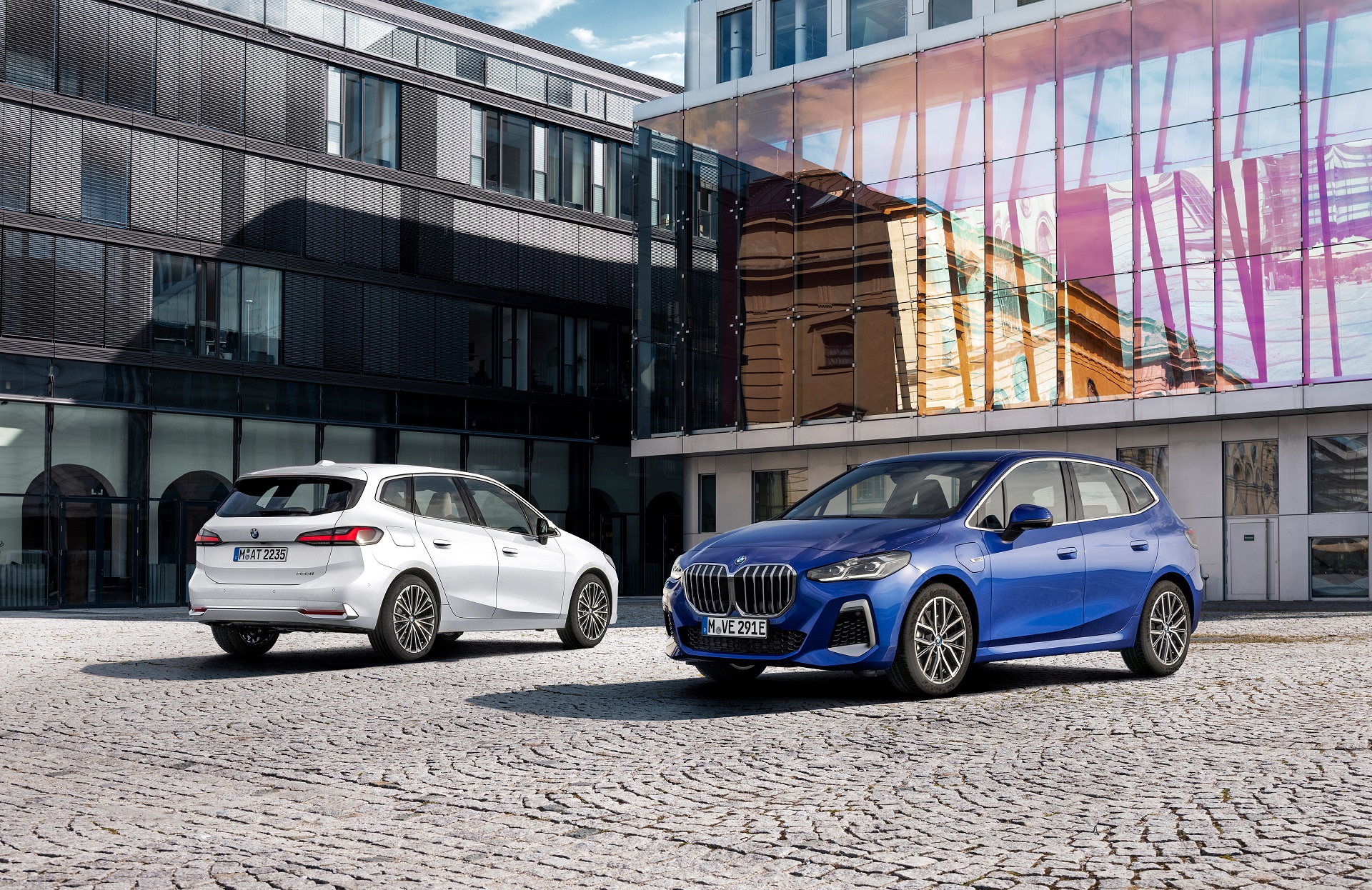 Download 2022 BMW 230e xDrive Active Tourer HD Wallpaper 1920x1246 #24
