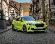 2022 BMW M135i xDrive - Front Three-Quarter Wallpaper 190x150