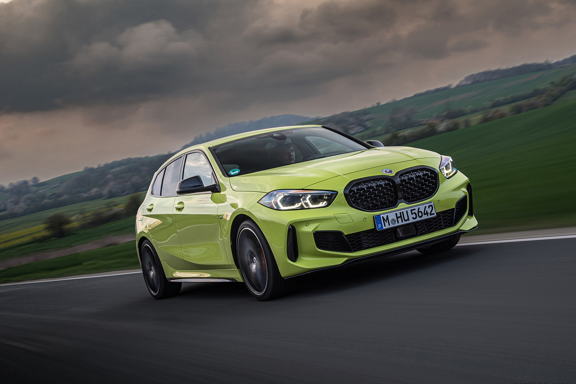 Download 2022 BMW M135i xDrive - Front Three-Quarter HD Wallpaper 1921x1281 #6