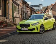 2022 BMW M135i xDrive - Front Three-Quarter Wallpaper 190x150