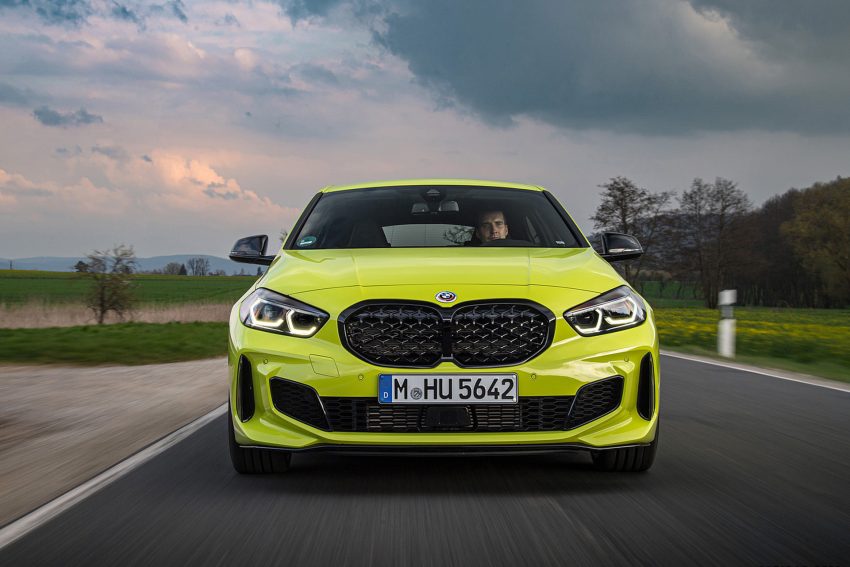 2022 BMW M135i xDrive - Front Wallpaper 850x567 #22