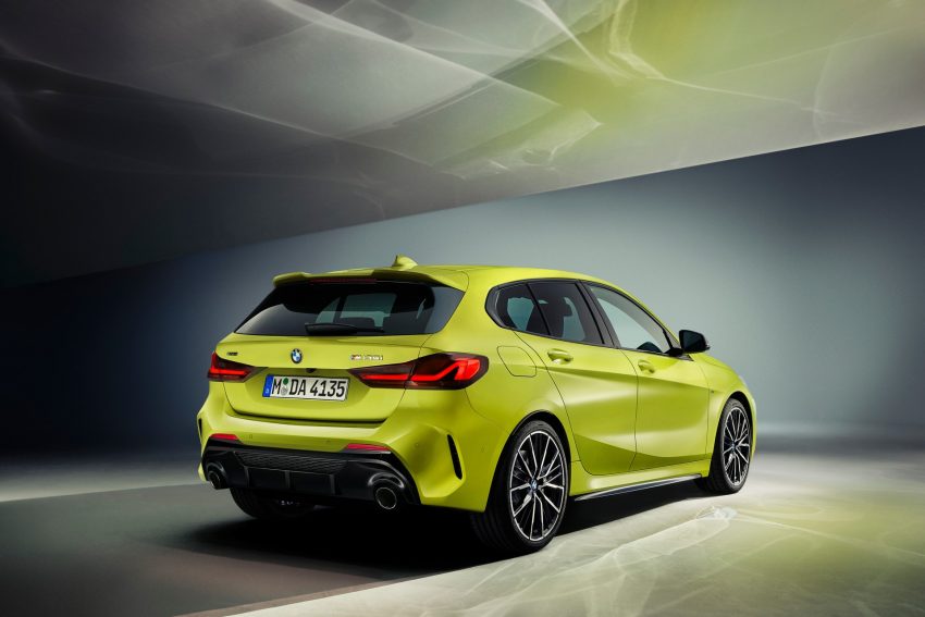 2022 BMW M135i xDrive - Rear Three-Quarter Wallpaper 850x567 #91