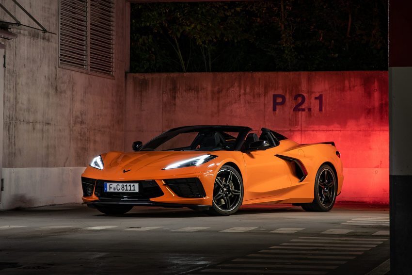 2022 Chevrolet Corvette Stingray Convertible - Front Three-Quarter Wallpaper 850x567 #18